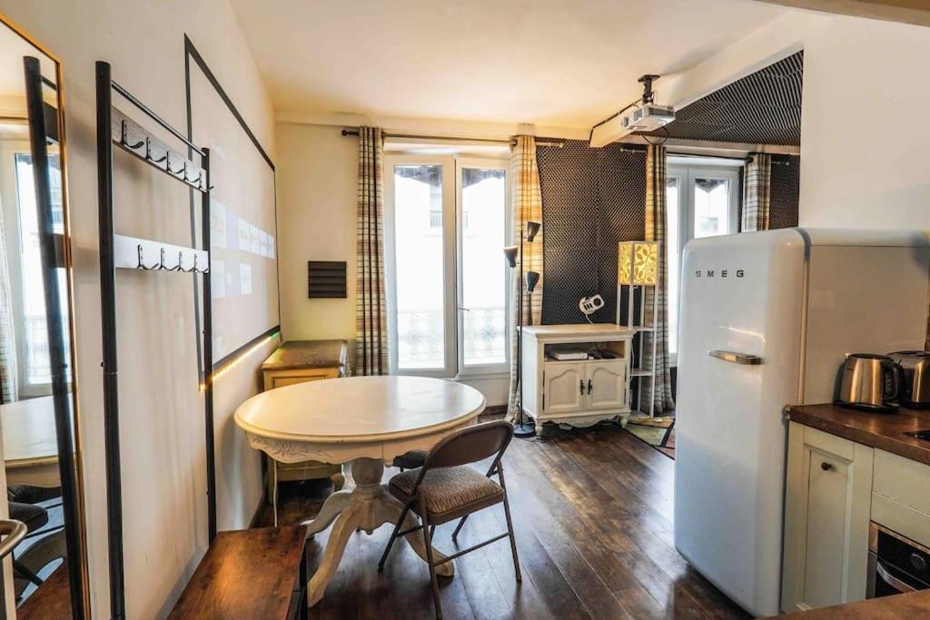 Studio With Home Cinema@Paris Chatelet المظهر الخارجي الصورة