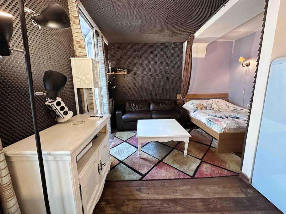 Studio With Home Cinema@Paris Chatelet المظهر الخارجي الصورة